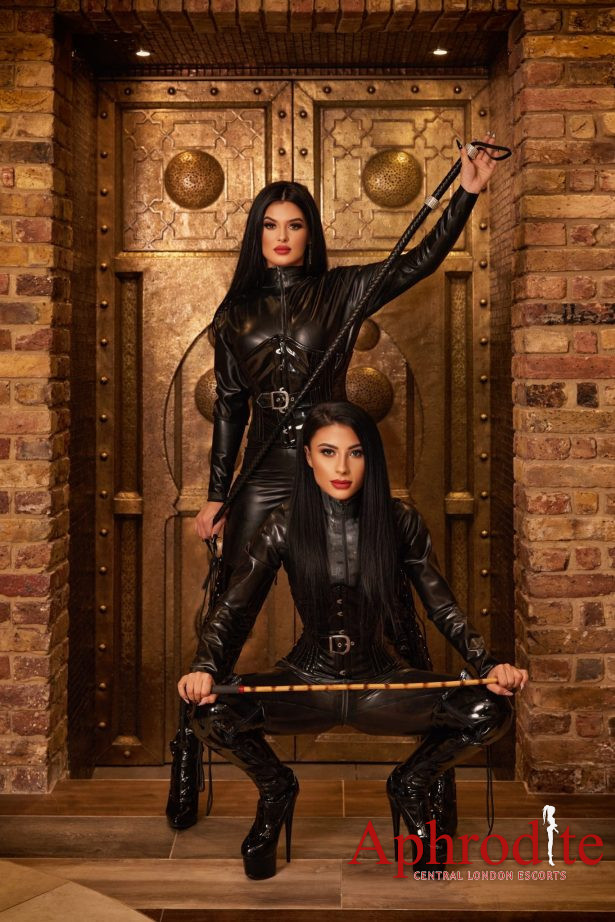 duo london leabian show Miranda Bethany