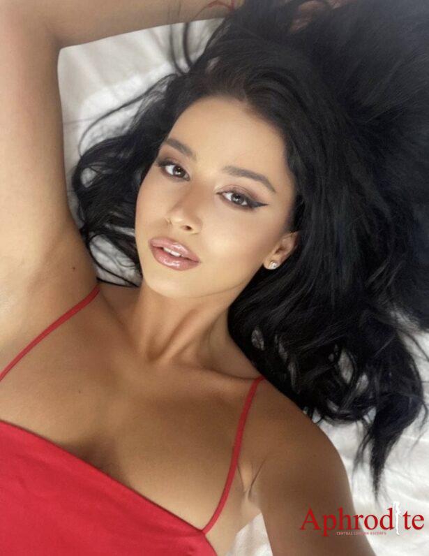 selfie london escort girls Aphrodite Agency 24/7- Call Now! Kelly