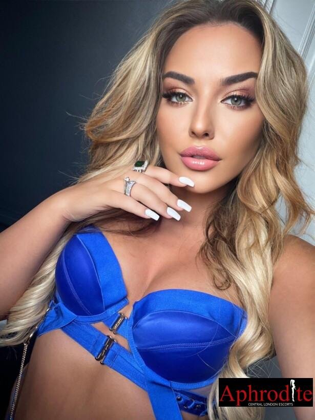 best escorts in London Aphrodite Agency 24/7- Call Now! Candie